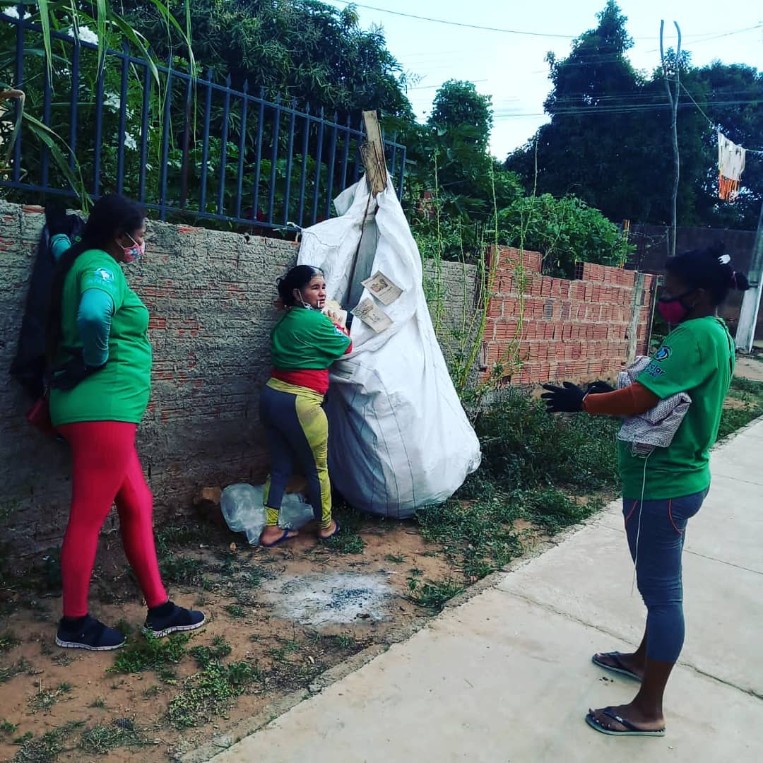  carrapatocultural.com 